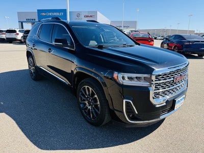 2023 GMC Acadia Denali