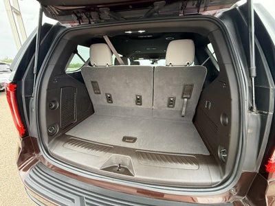 2023 GMC Yukon SLE