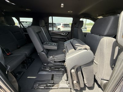 2023 GMC Yukon XL SLE