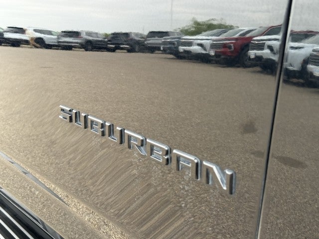 2023 Chevrolet Suburban RST