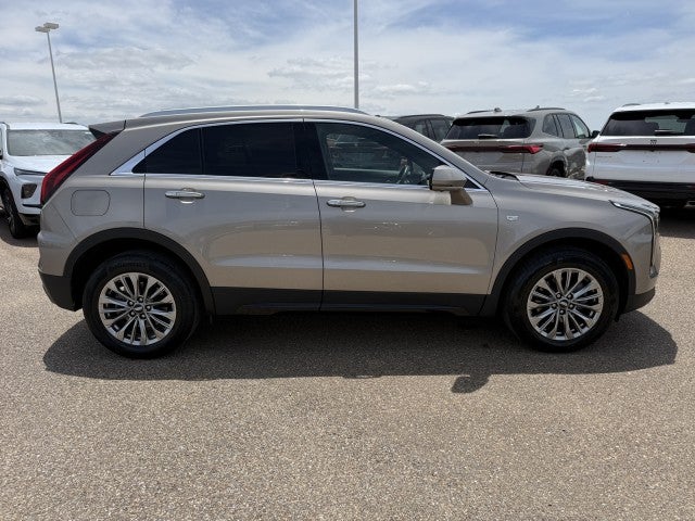2025 Cadillac XT4 Premium Luxury