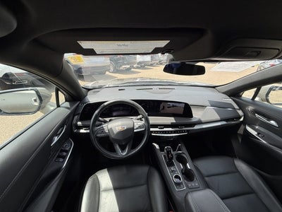 2025 Cadillac XT4 Premium Luxury