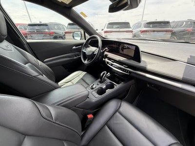 2025 Cadillac XT4 Premium Luxury