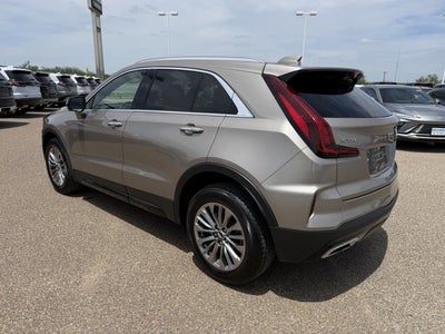 2025 Cadillac XT4 Premium Luxury