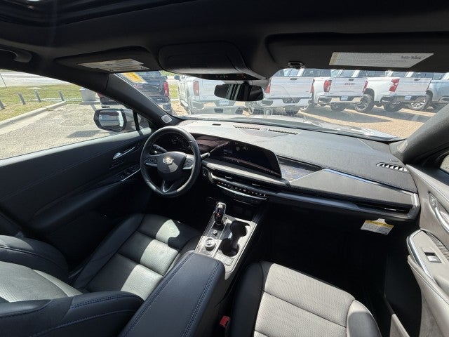2024 Cadillac XT4 FWD Sport