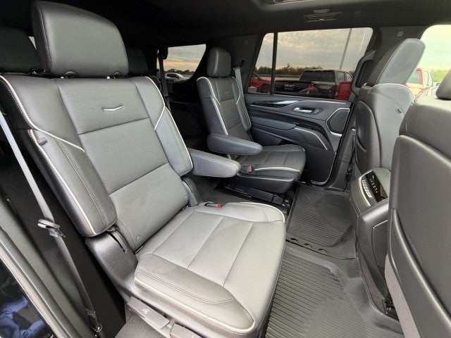 2024 Cadillac Escalade Sport