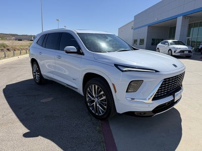 2026 Buick Enclave Avenir