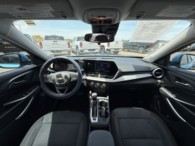 2025 Chevrolet Trax LS