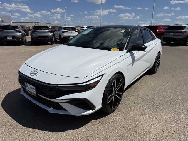 2026 Hyundai Elantra SE